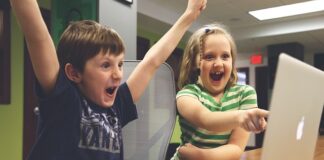 Czy można pić gainer z mlekiem?