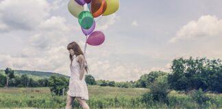 Czym pomalować zniszczone obcasy? Czym pomalować zniszczone obcasy?